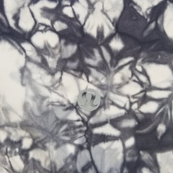 Lululemon Wunder Under Crop Hi-Rise Full-On Luxtreme, size 10 - Picture 8 of 8